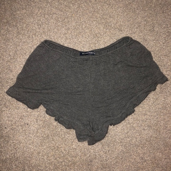 Brandy Melville Pants - Brandy Melville shorts